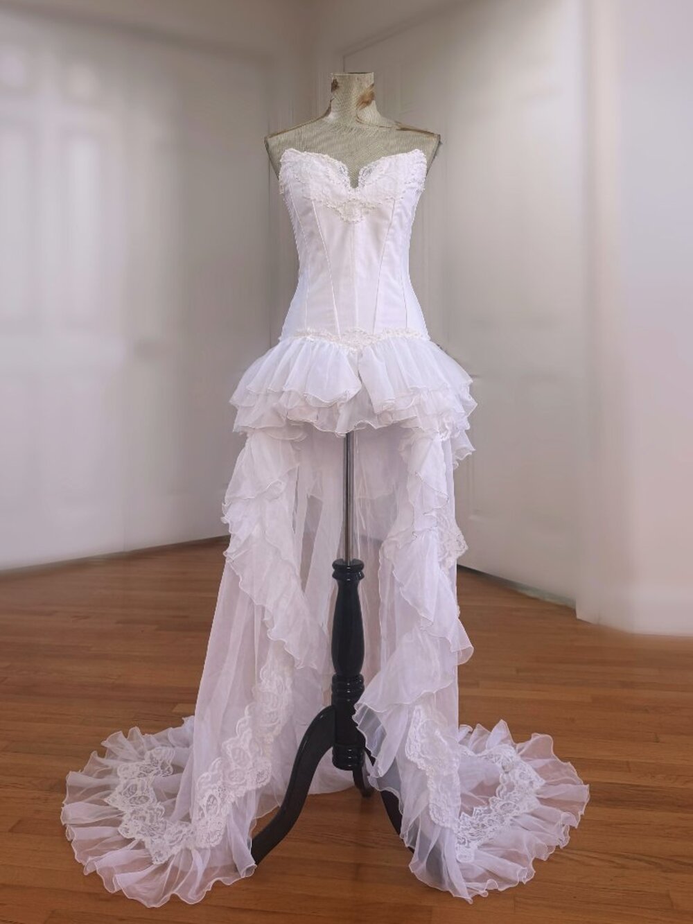 Basque Waist Cat Eye Corset High Low Lace Ruffle Wedding Gown